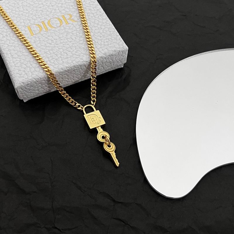 Dior Necklace 05lyr517